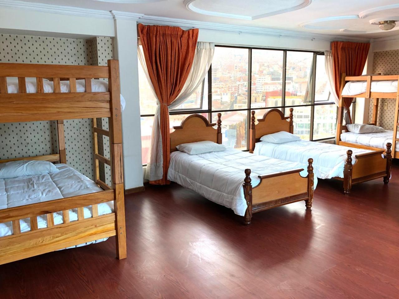 Hostel The Rooftop Bolivia La Paz